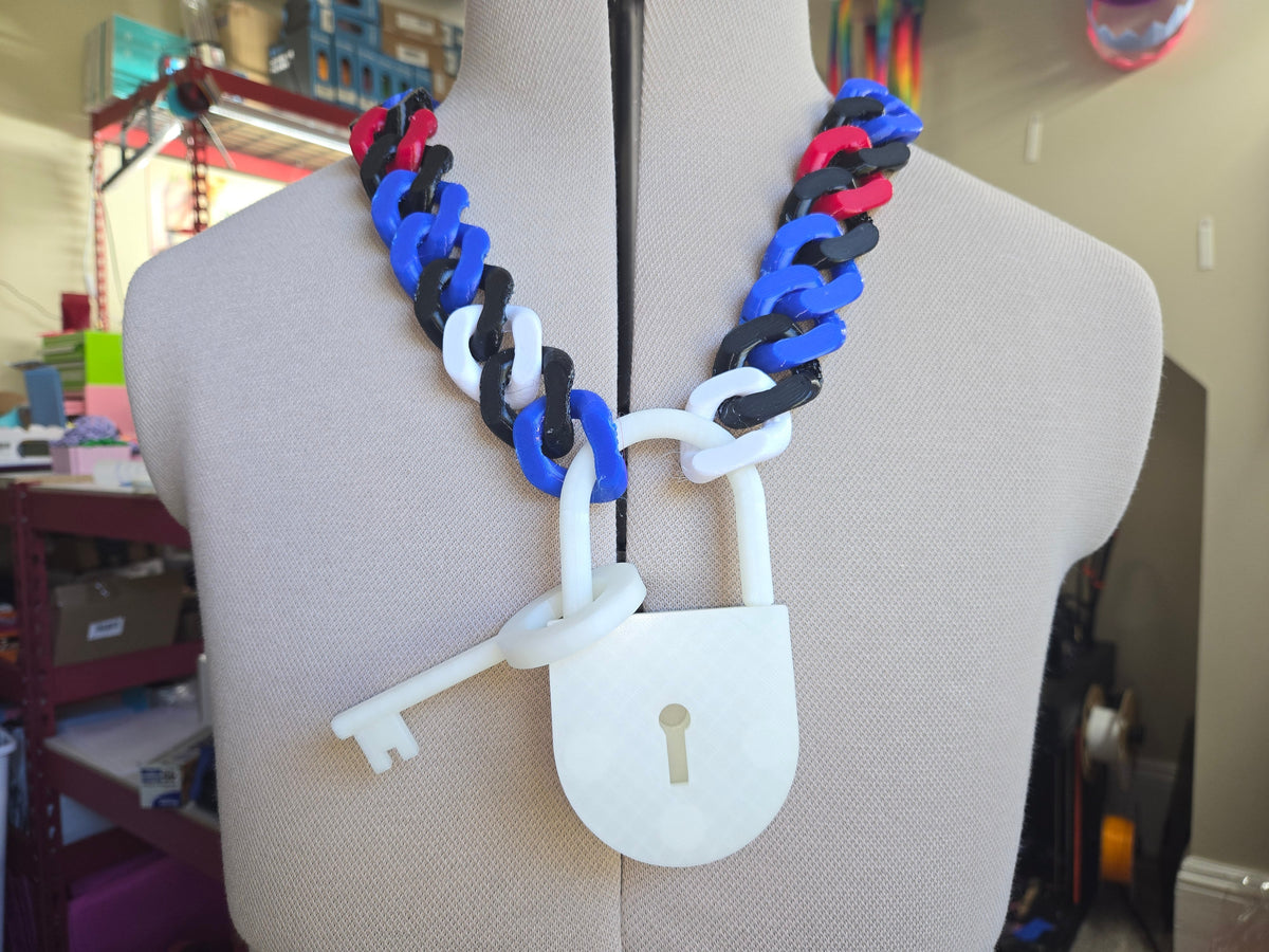 🔗 Multicolor Cuban Chain Necklace / Collar with Matching Padlock – Colorful, Personalized, Durable, & Stylish