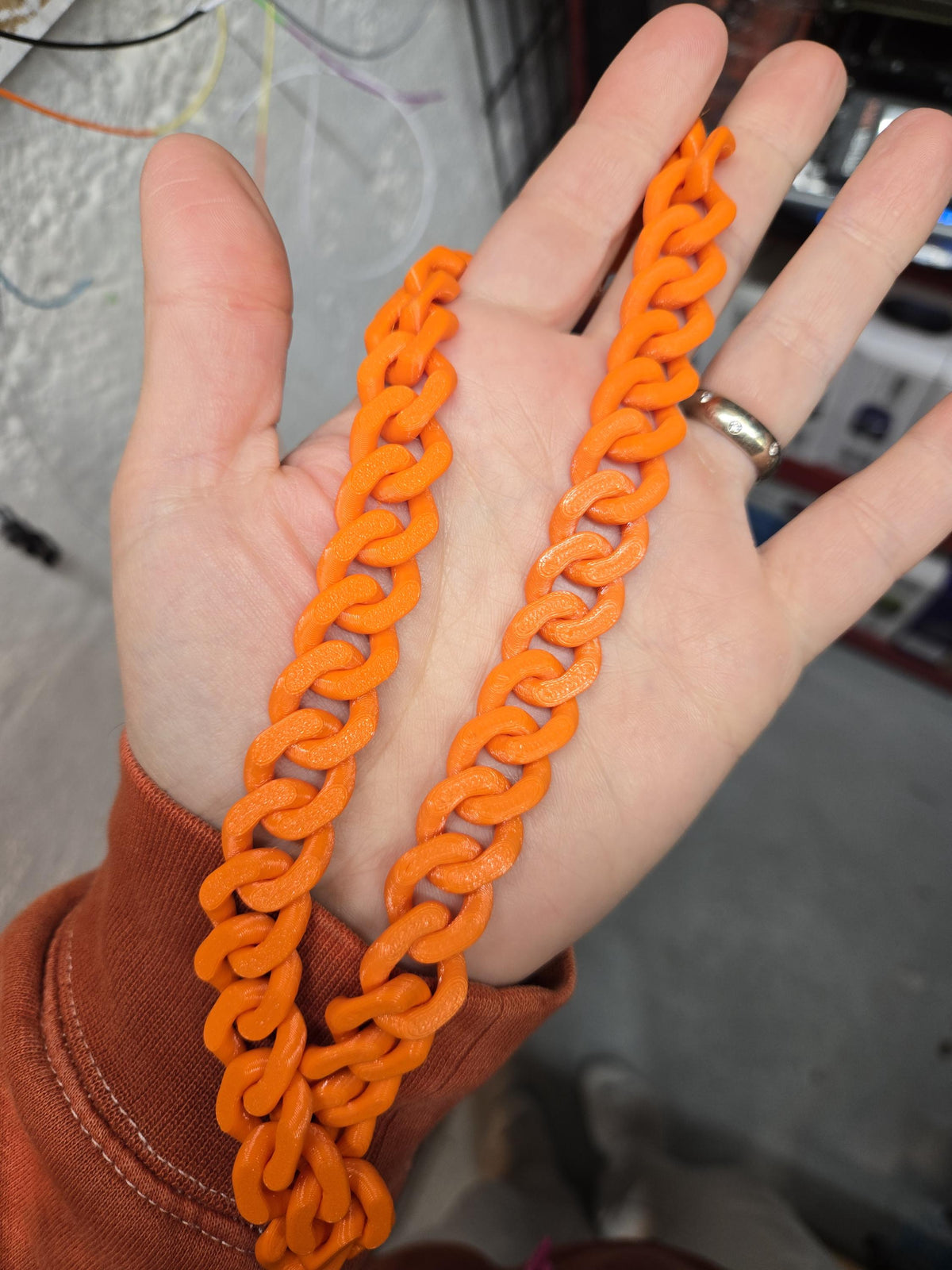 Stretchy 3D Printed Cuban Chain Loop Necklace – Colorful, Customizable, Durable & Stylish
