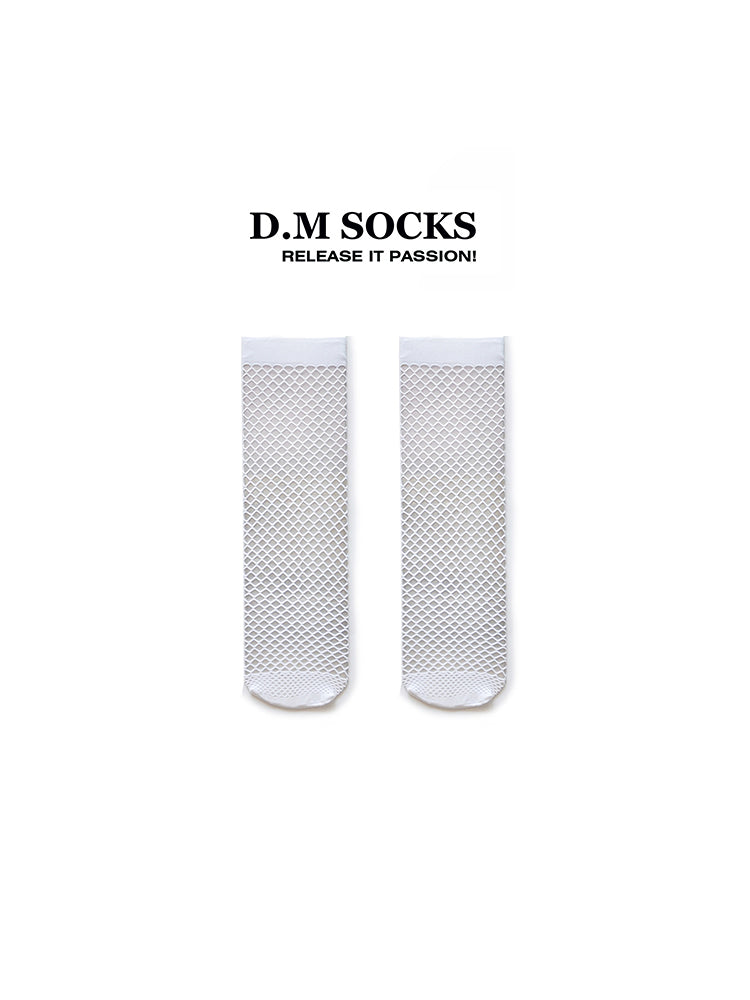 D.M Men's Solid Color Simple Mesh Socks