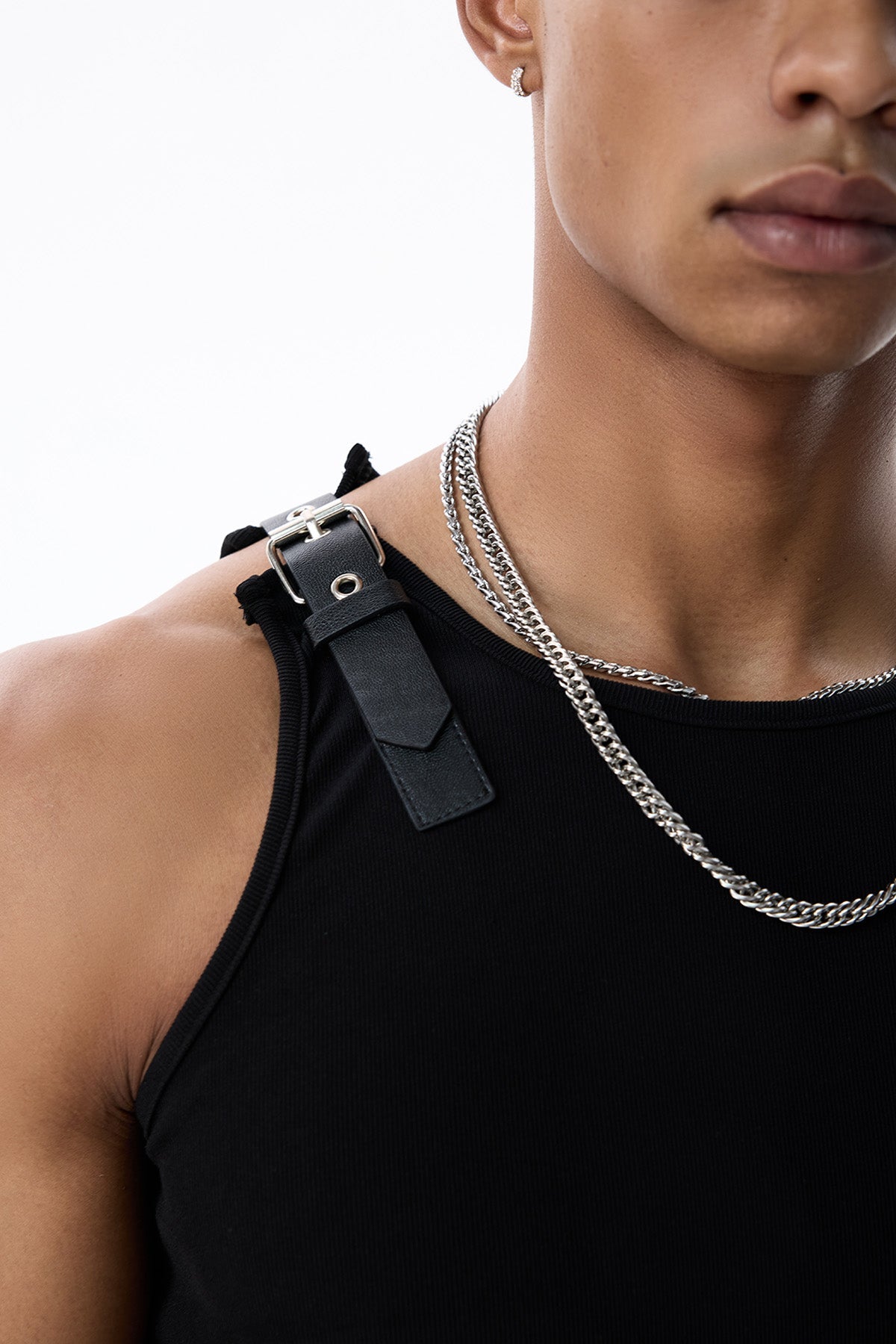 Coal Thread Buckle Top Black