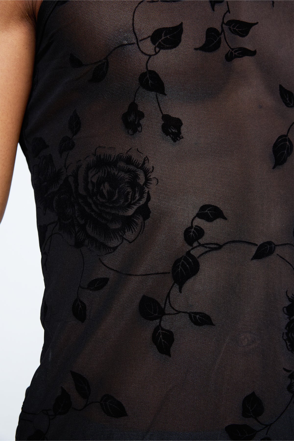 Complex Grid Rose Mesh Tank Top