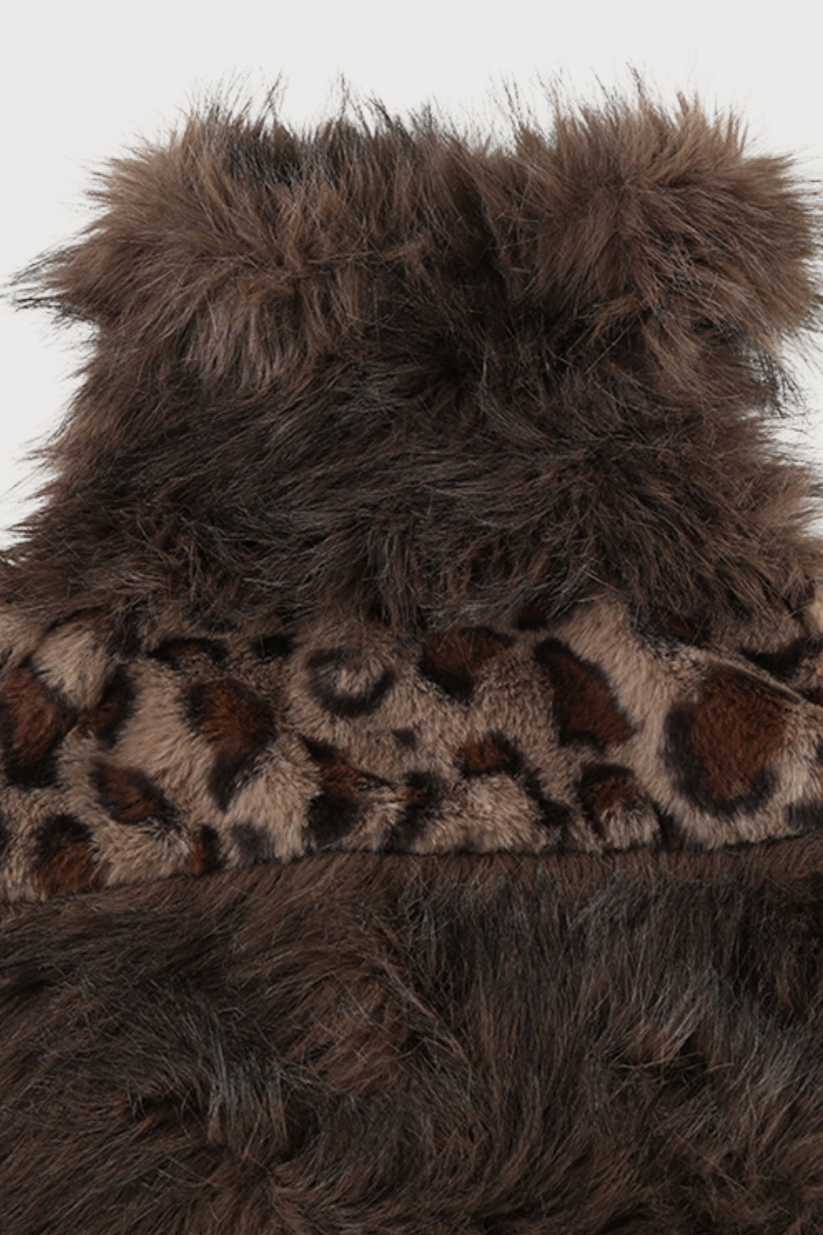 Rear Reveal Leopard Feather Top