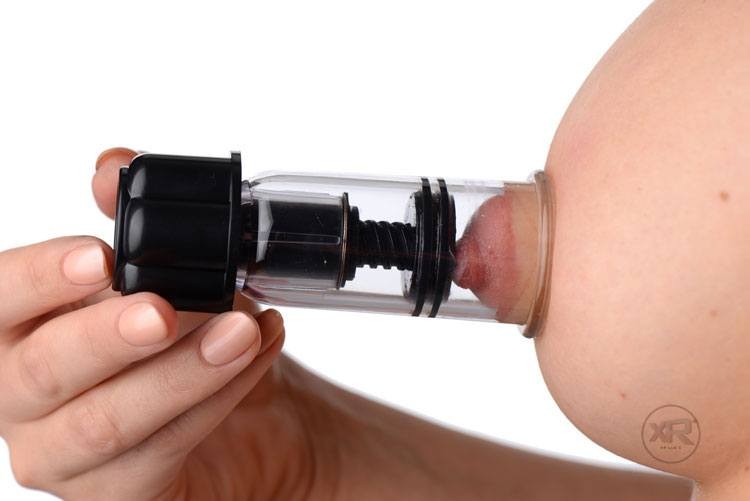 Black Maxxx Twist Nipple Suckers