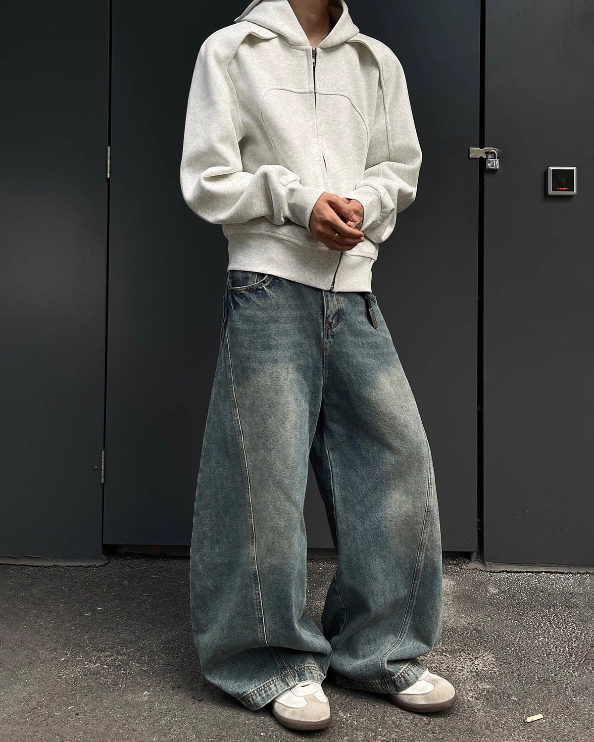 Blade Pants - Distressed Wide-Legged Denim