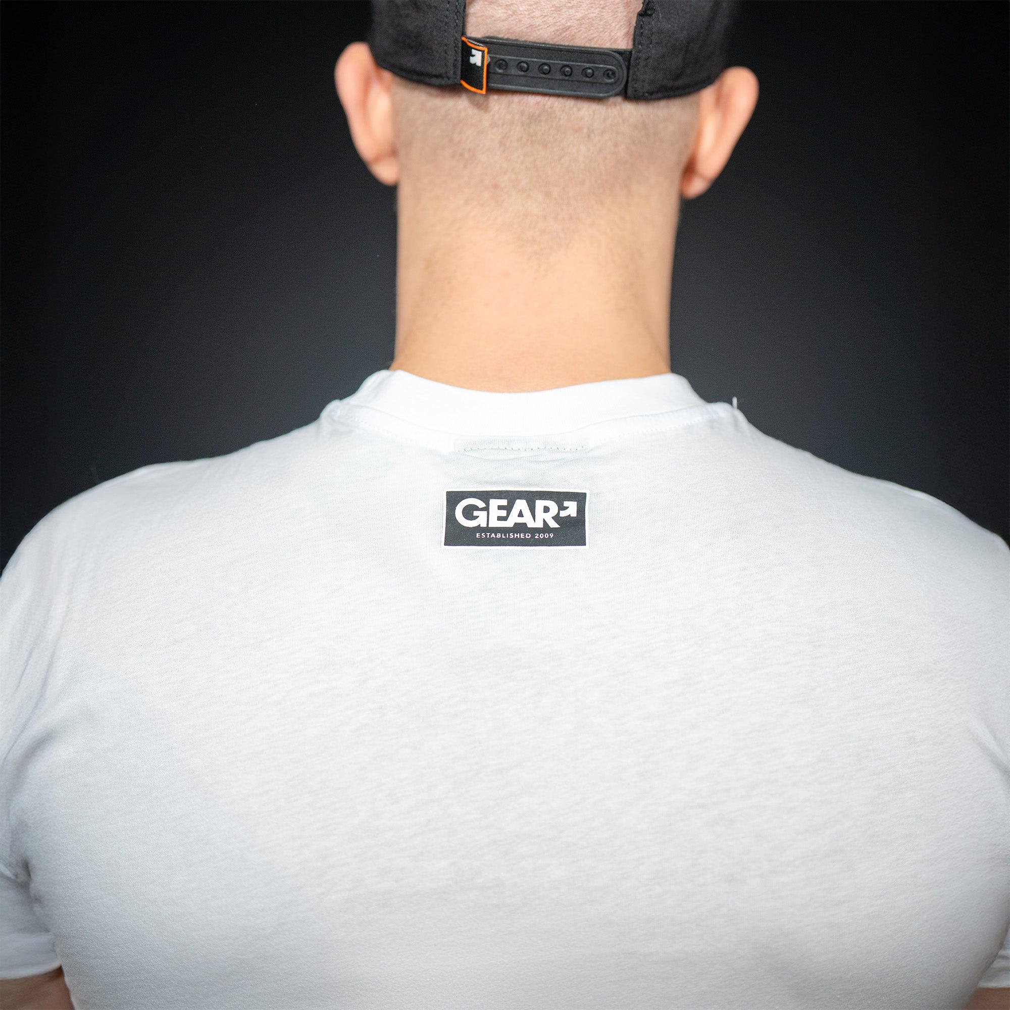 GEAR SHIRT SNEAKS WHT