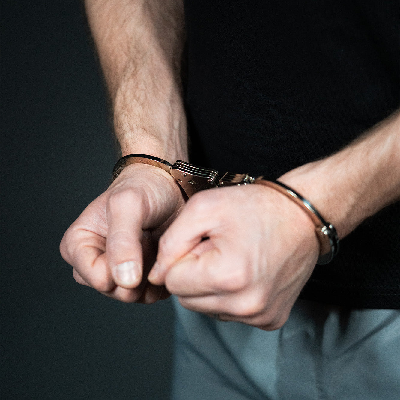 POLICE CUFFS STEEL HINGED