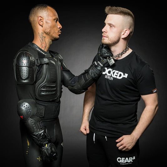 GEAR SHIRT LOCKED