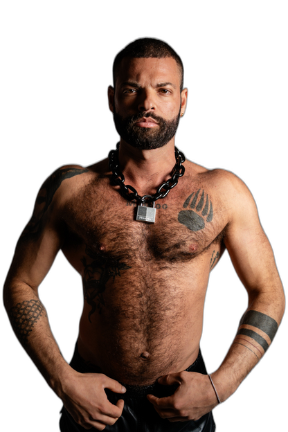 ruff GEAR Pitbull Chain 8mm with 40mm Master Lock Black