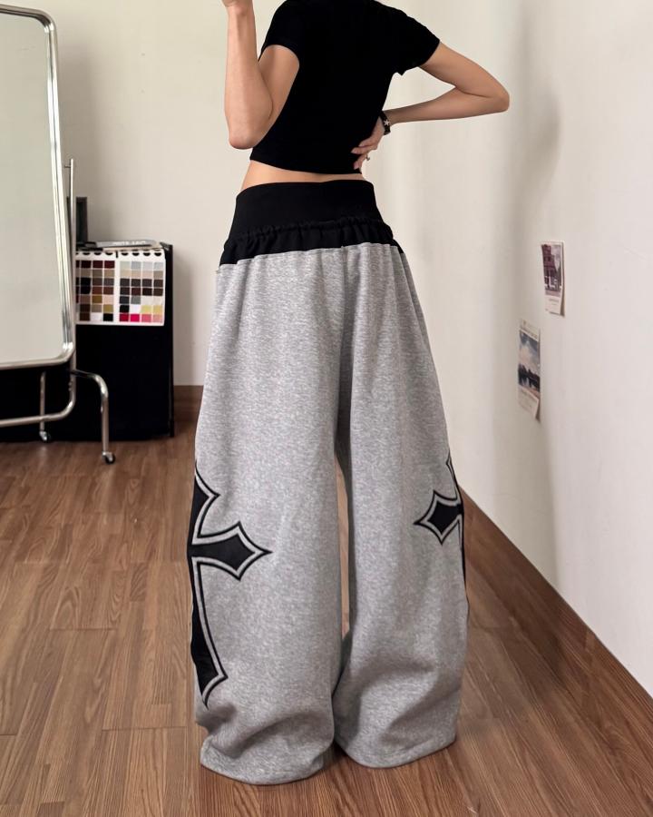 KIIKIO Y2K Color-Block Cross Pattern Baggy Pants