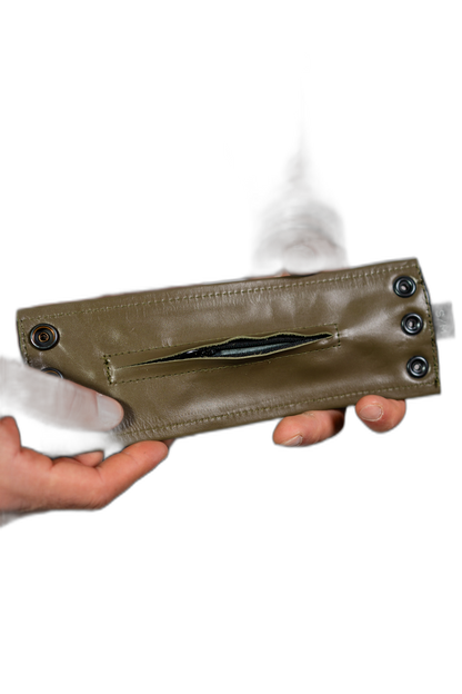 ruff GEAR Double Tone Leather Wrist Strap Wallet Army Black