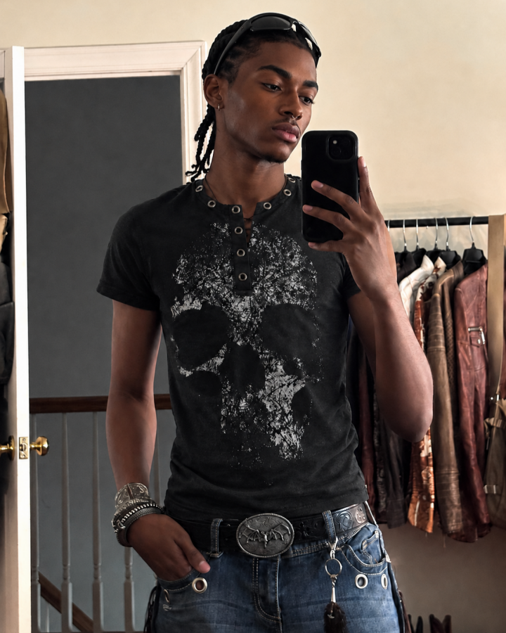 KIIKIO Dark Street Metal-Decorated Crew Neck Tee