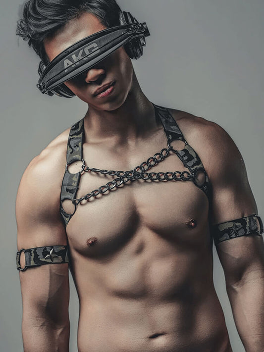 Men's Camouflage Strappy Chain Chest Harness