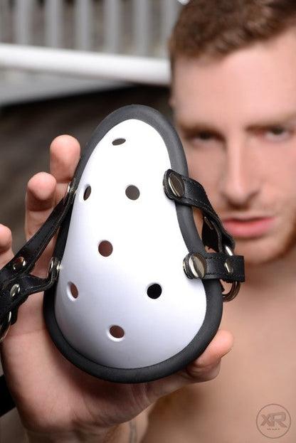 Musk Athletic Cup Muzzle