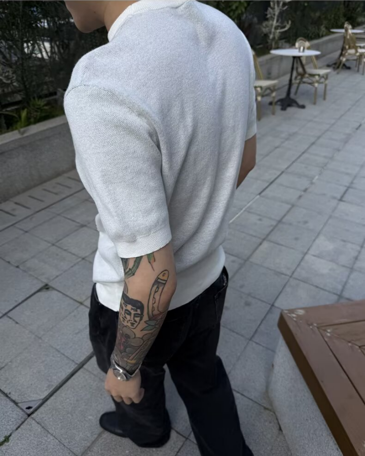 KIIKIO Vintage Round-Neck Relaxed Knit Tee