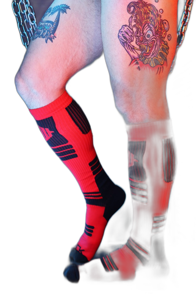 Breedwell Hypnotix Socks Red
