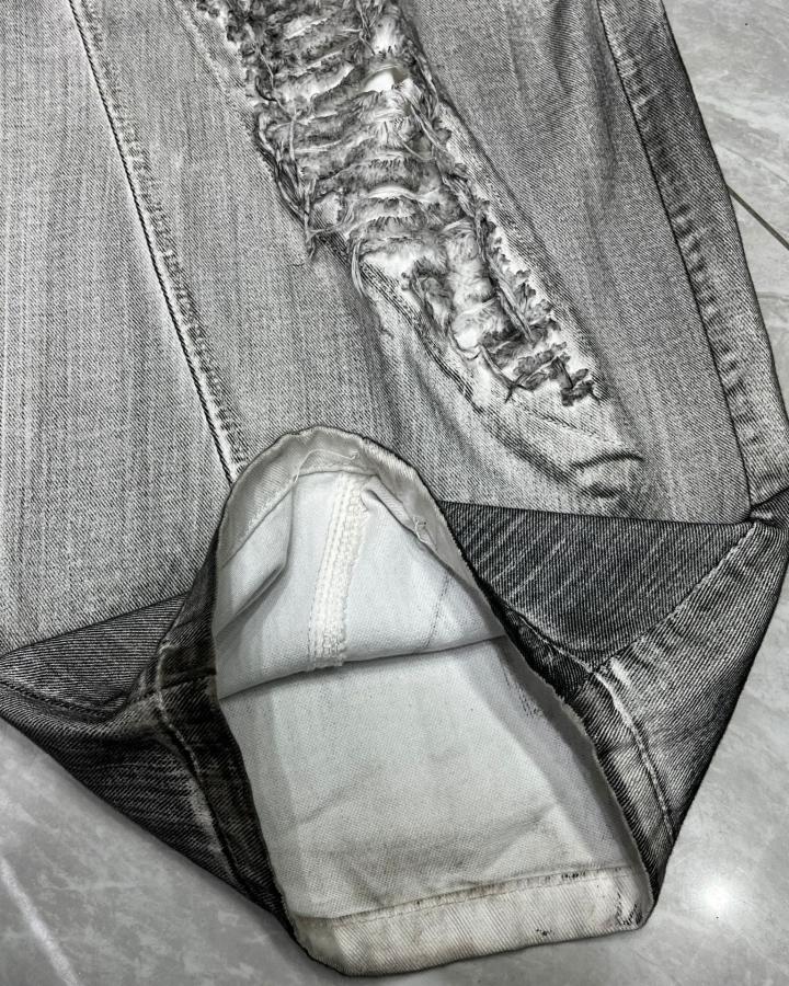KIIKIO Wasteland Distressed Scimitar Jeans