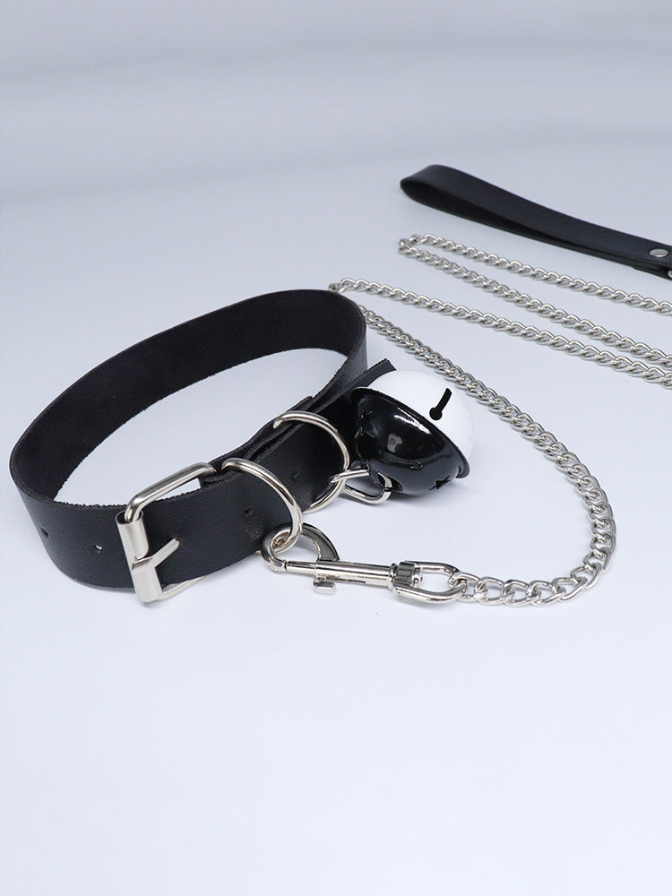 Adjustable necklace- stud collar choker