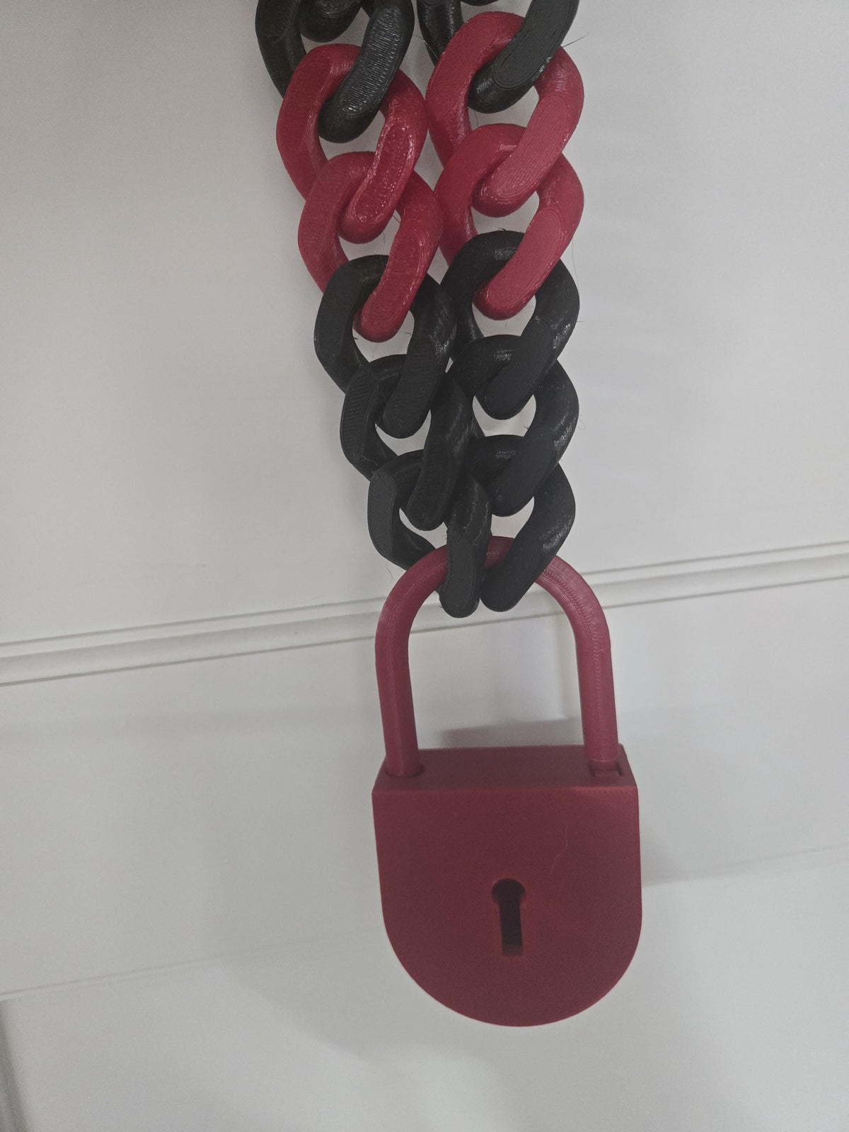 Giant 3D Printed Padlock – Oversized Prop & Costume Accessory!