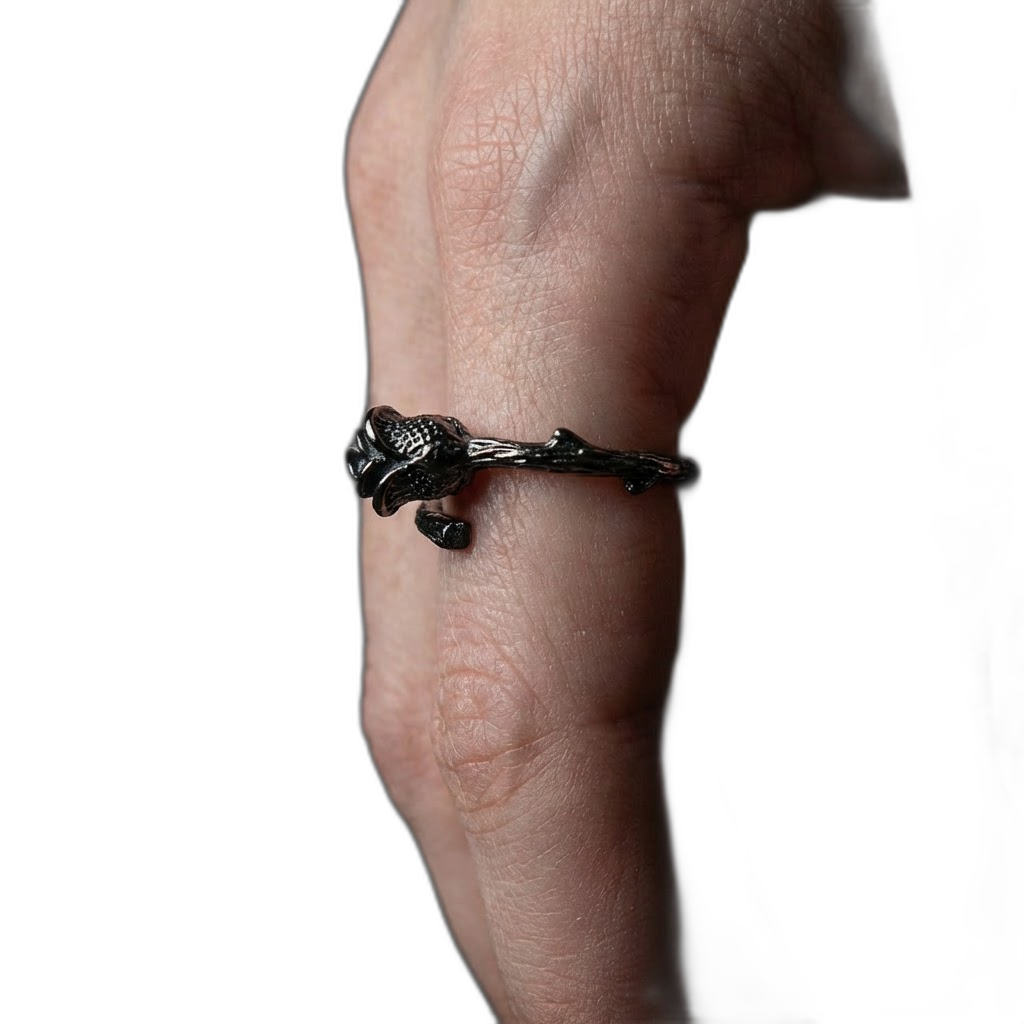 Thorn Ring