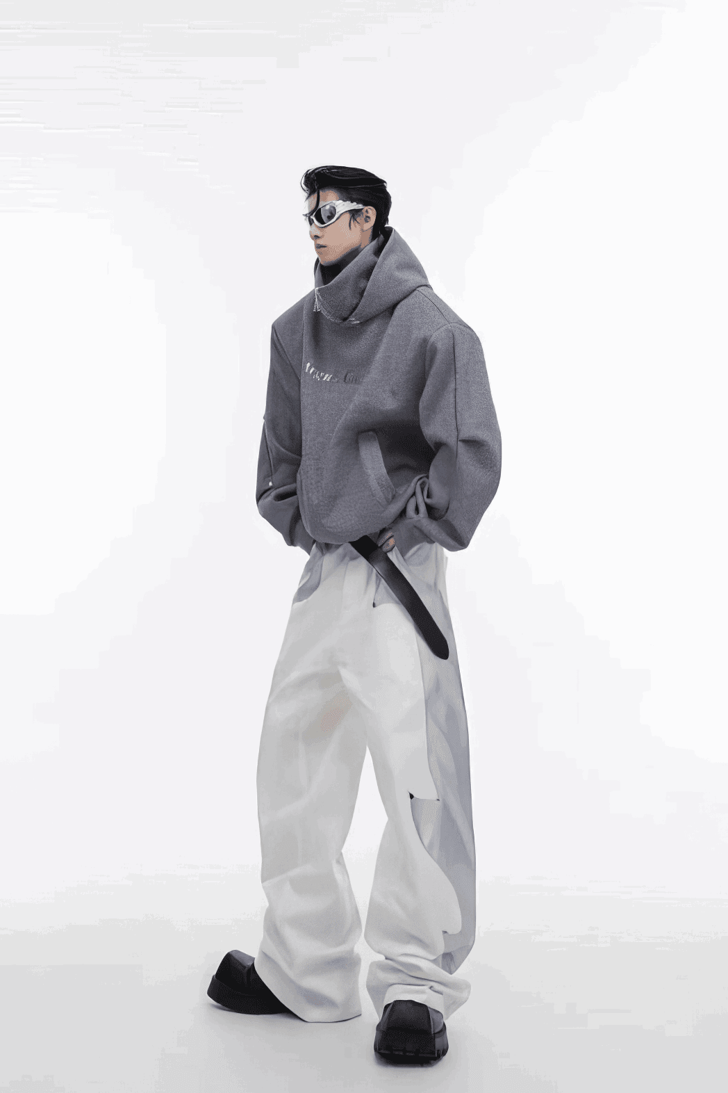 American Style Heavy Hooded Sweatshirt – High Collar, Shoulder Pads