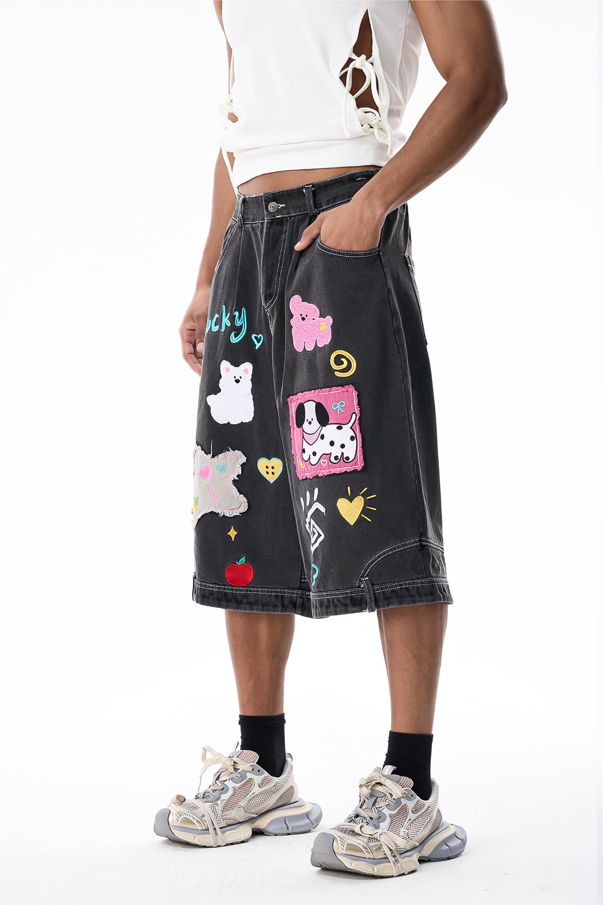 Arc Layer Embroidered Denim Capri Pants