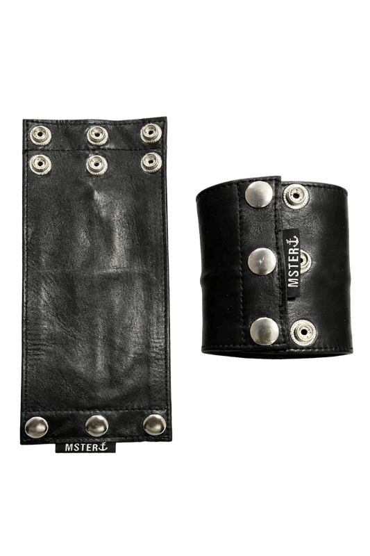 Black Wrist Wallet in Genuine Leather.
