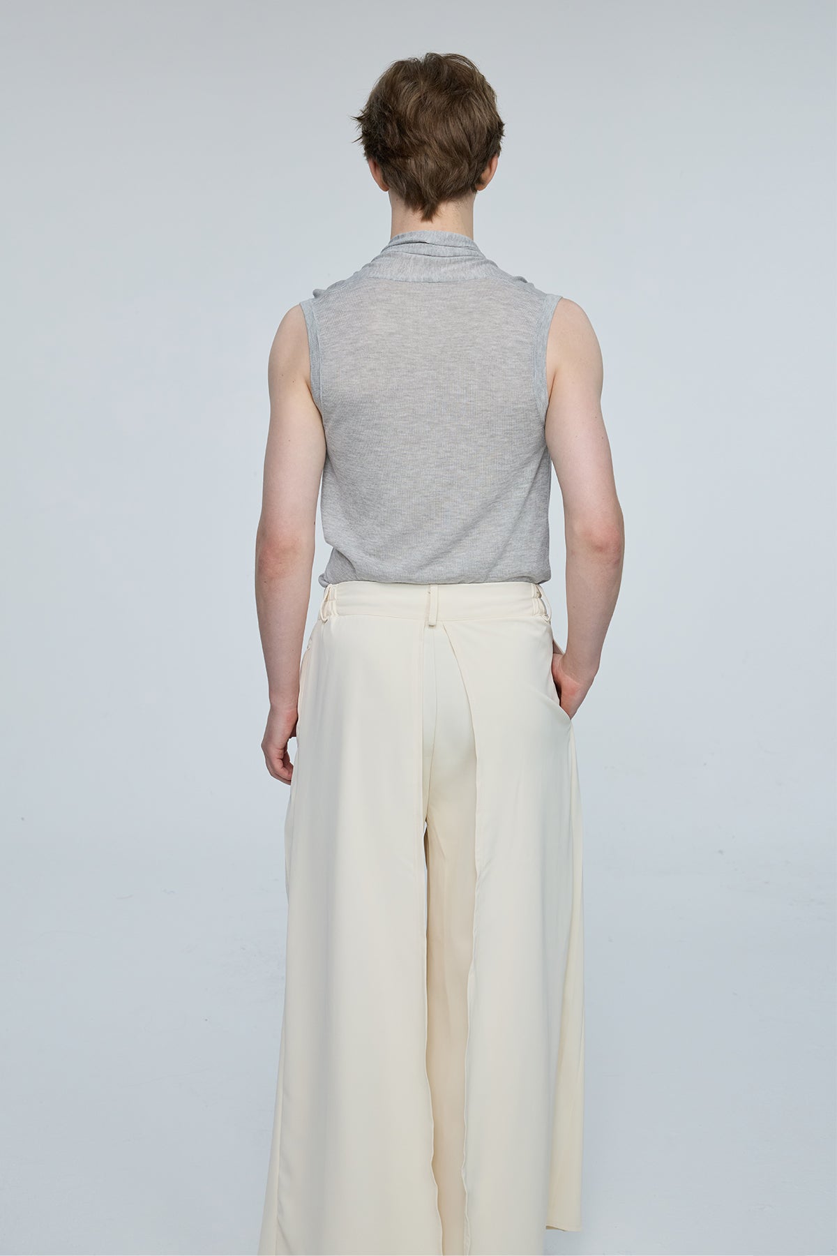 Bold Vista Knit V Neck Sleeveless Top Grey