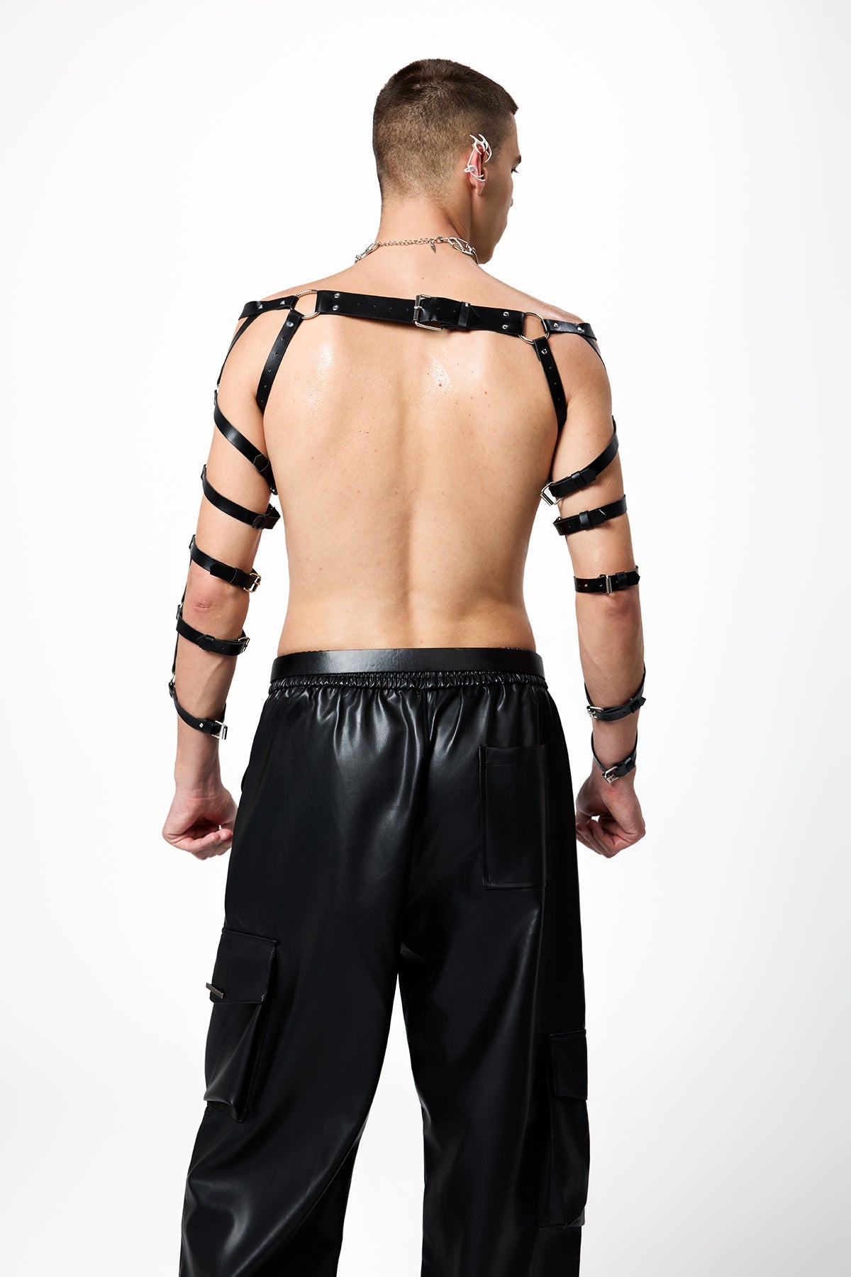 Bound Edge Leather Armband