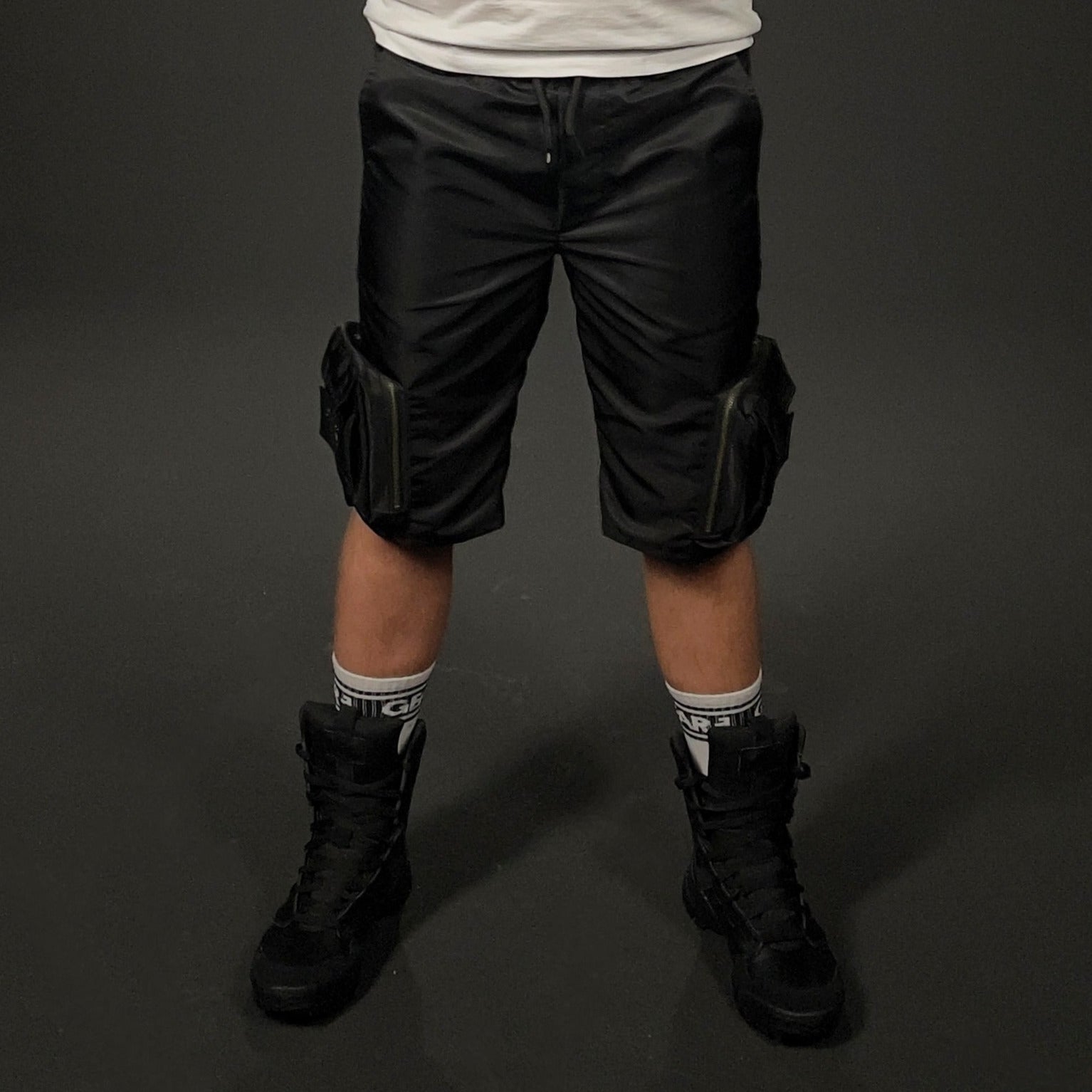CARGO SHORT NYLON BLK