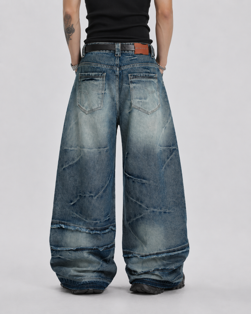 American-Style Distressed Casual Pleated Jeans