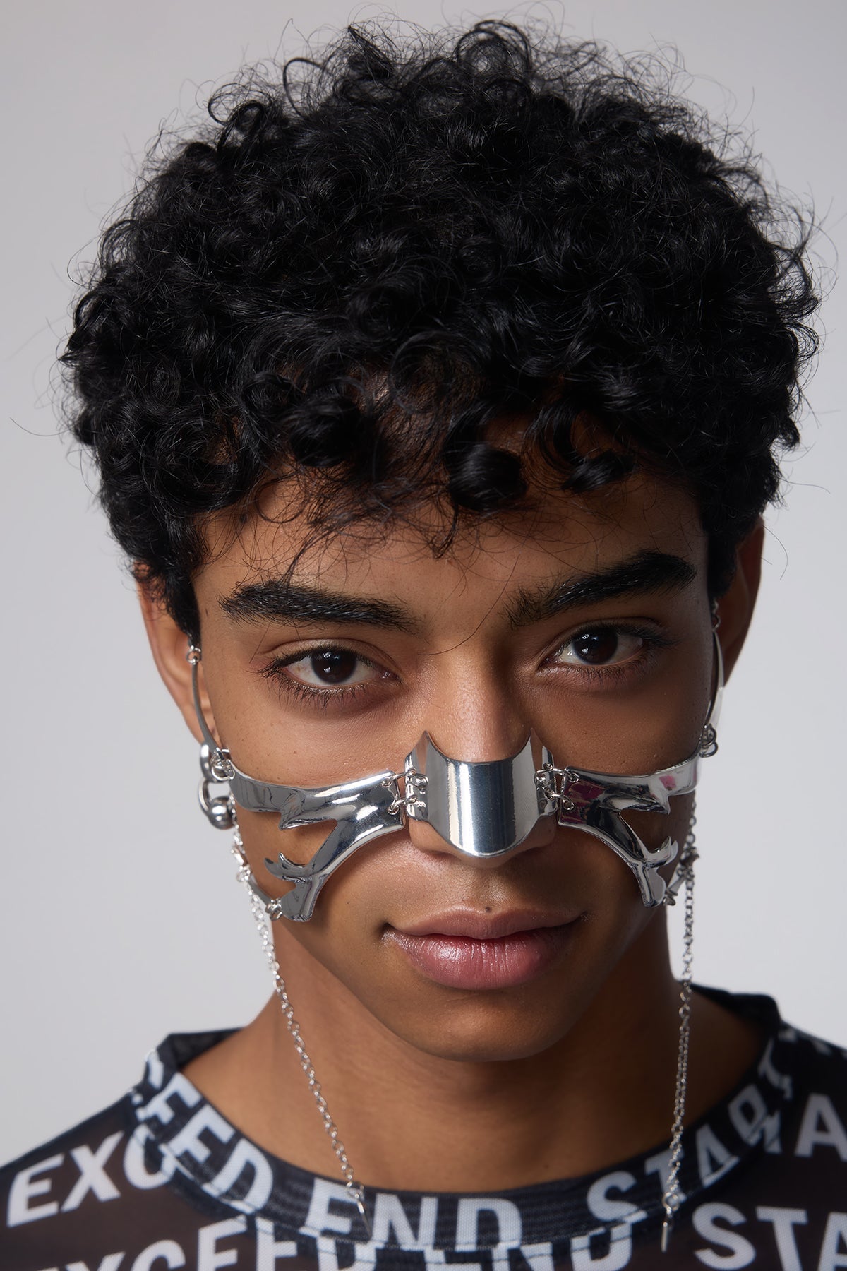 Chrome Ray Alien Shaped Nose Mask