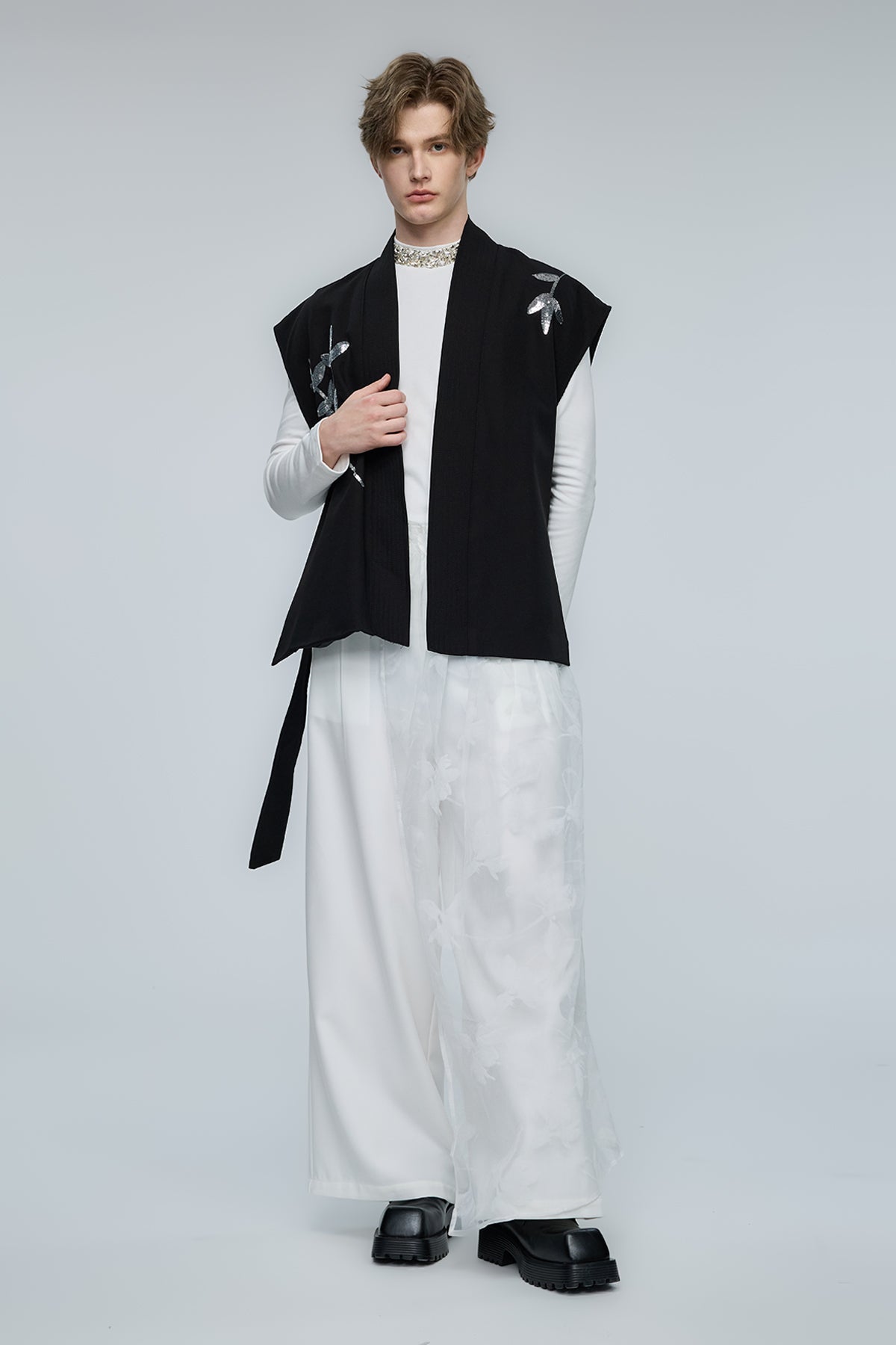 Fever Arc Sequin Embroidery Vest