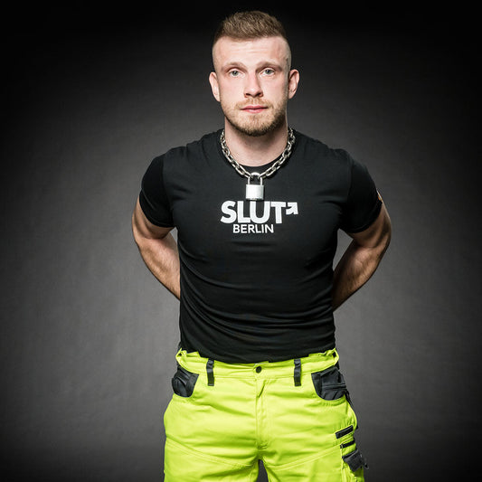 GEAR SHIRT SLUT