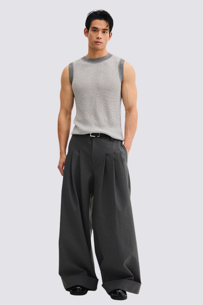 Gentle Loop Sleeveless Knit Top