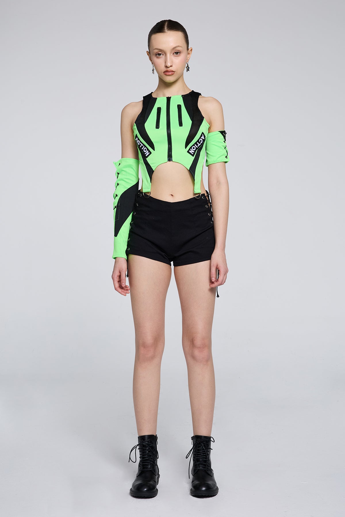 Glow Thread Sleeveless Print Top With Sleeves