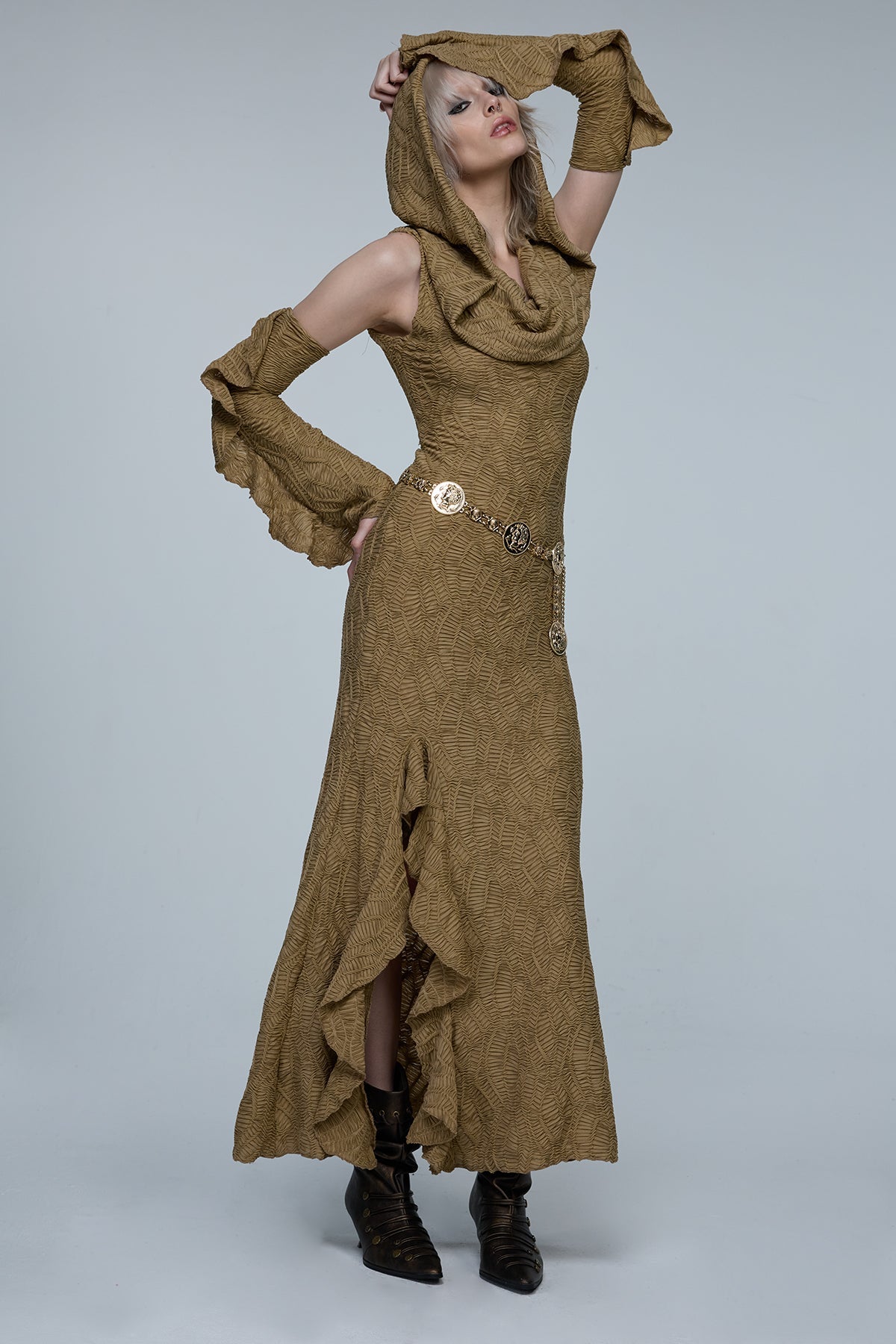 Hybrid Dark Sleeveless Hooded Maxi Dress