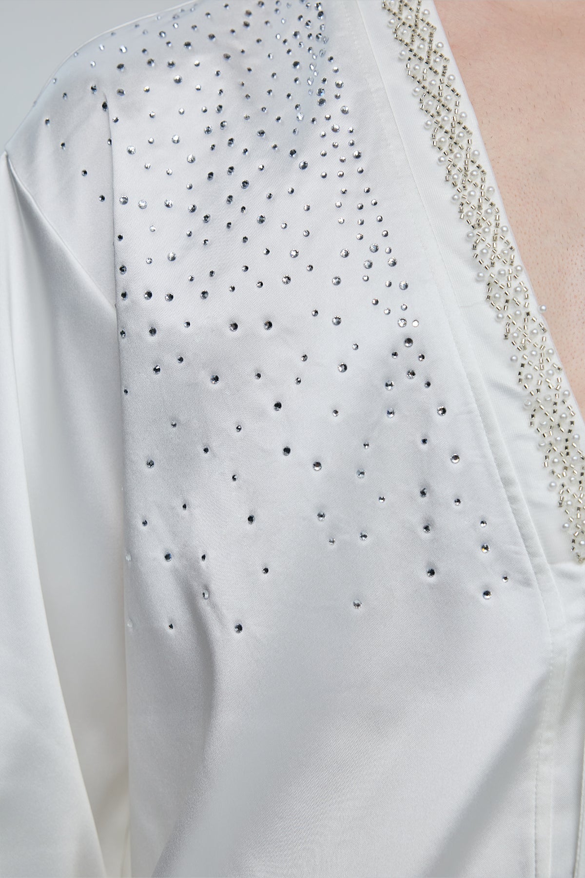 Kinetic Bloom Rhinestone V Neck Long Sleeve Shirt White