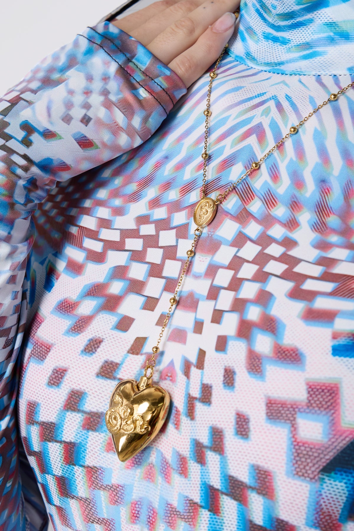 Knot Openable Heart Snake Necklace Gold