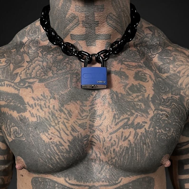 LIL' BLACK COLLAR & CUSTOM LOCK 19'
