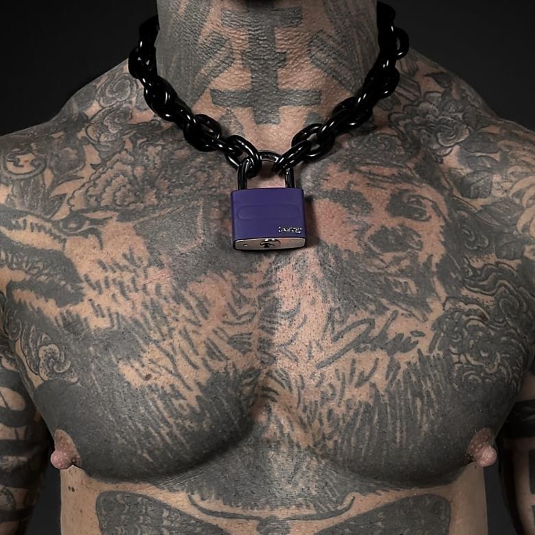 LIL' BLACK COLLAR & CUSTOM LOCK 19'