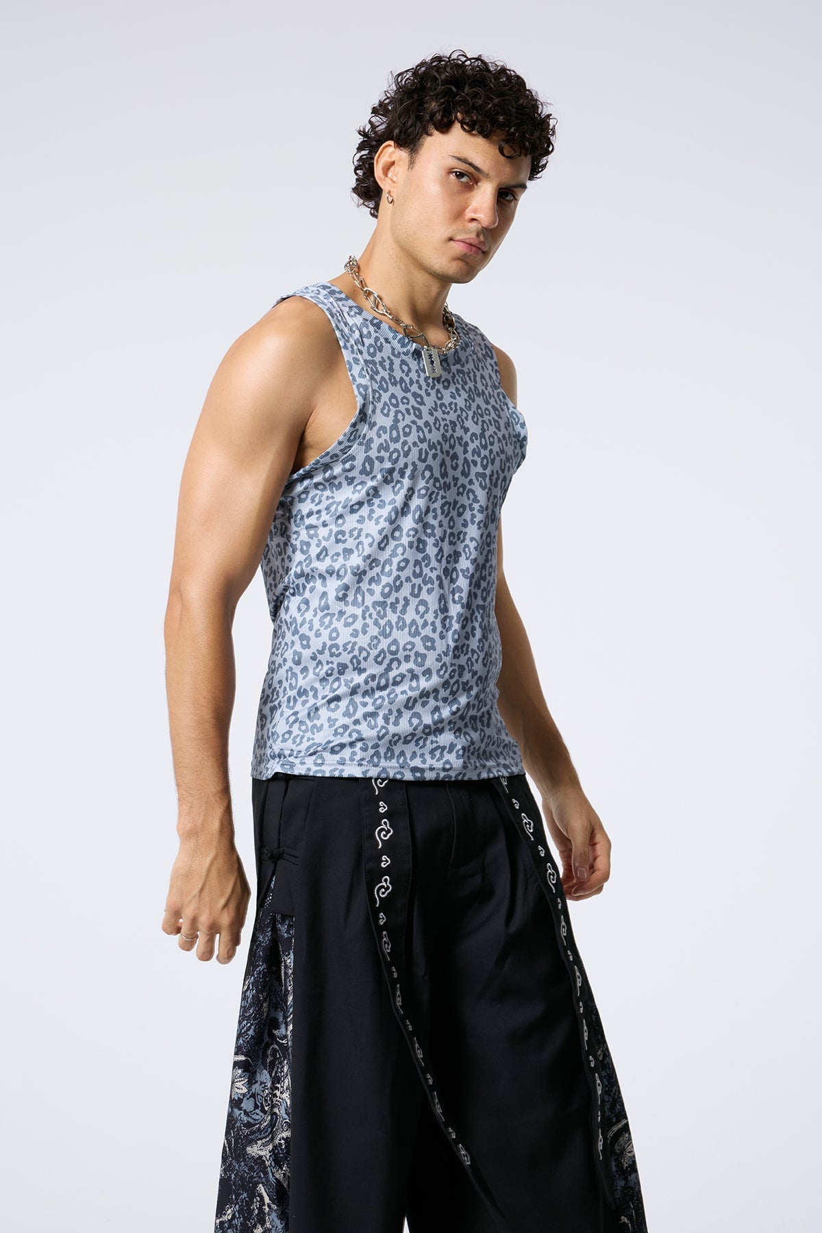 Leopard Line Sleeveless Top