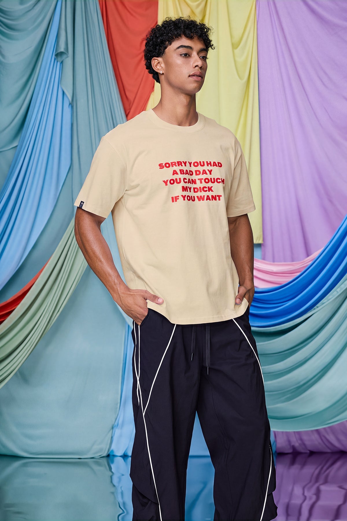 Linear Sketch Print T-Shirt Beige
