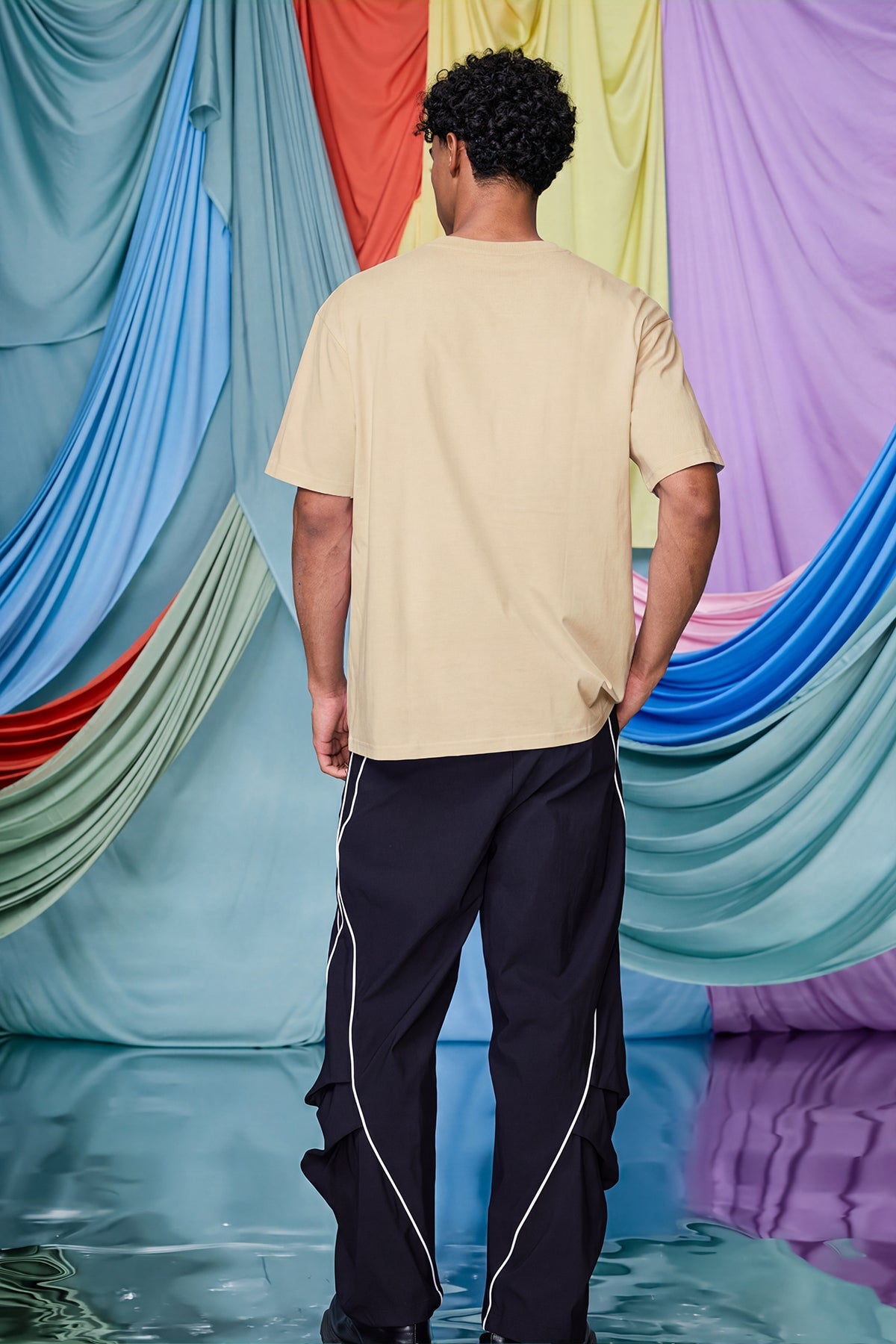 Linear Sketch Print T-Shirt Beige