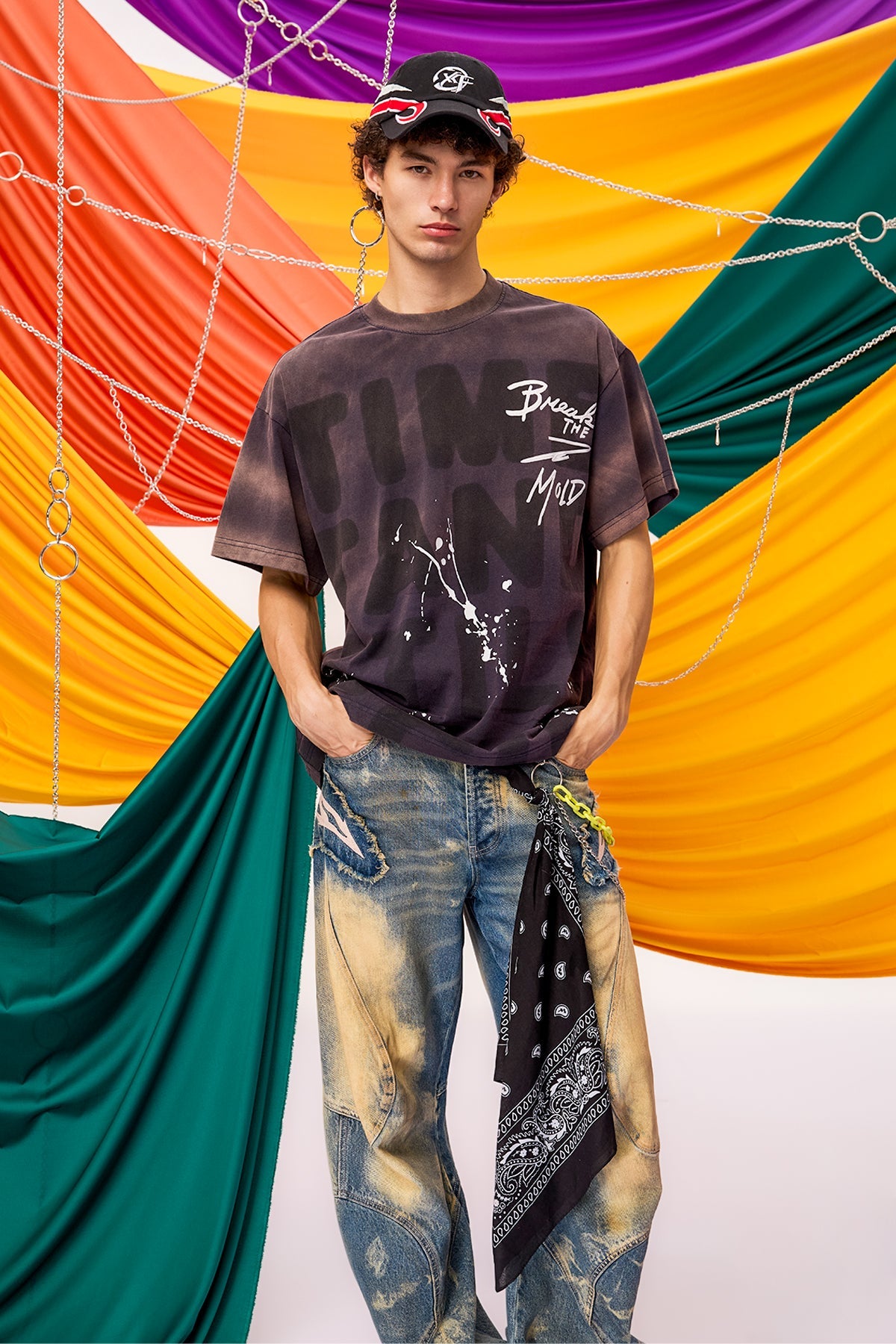 Low Trace Graffiti T-Shirt Khaki