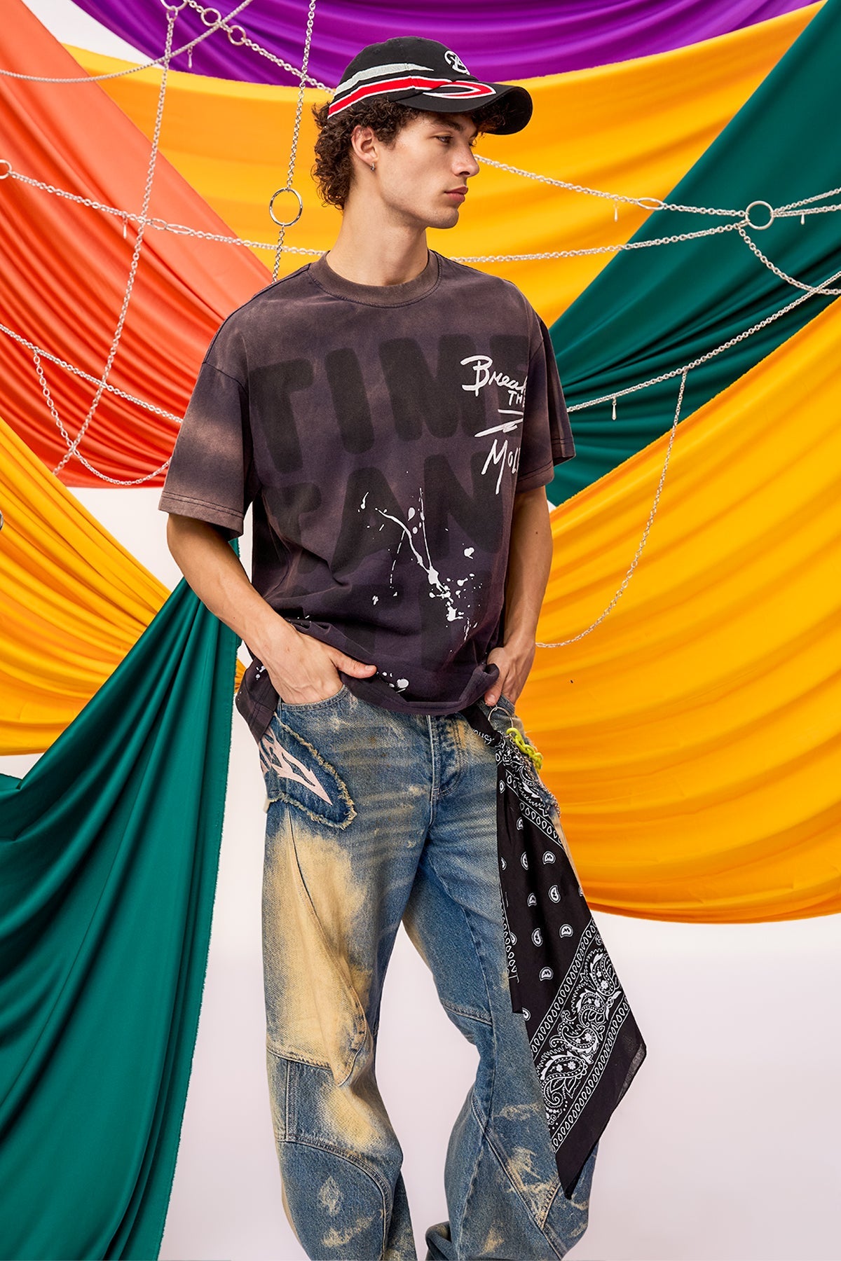 Low Trace Graffiti T-Shirt Khaki
