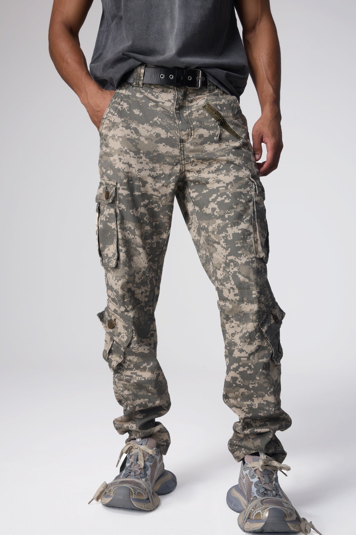 Modern Ease Camouflage Cargo Pants