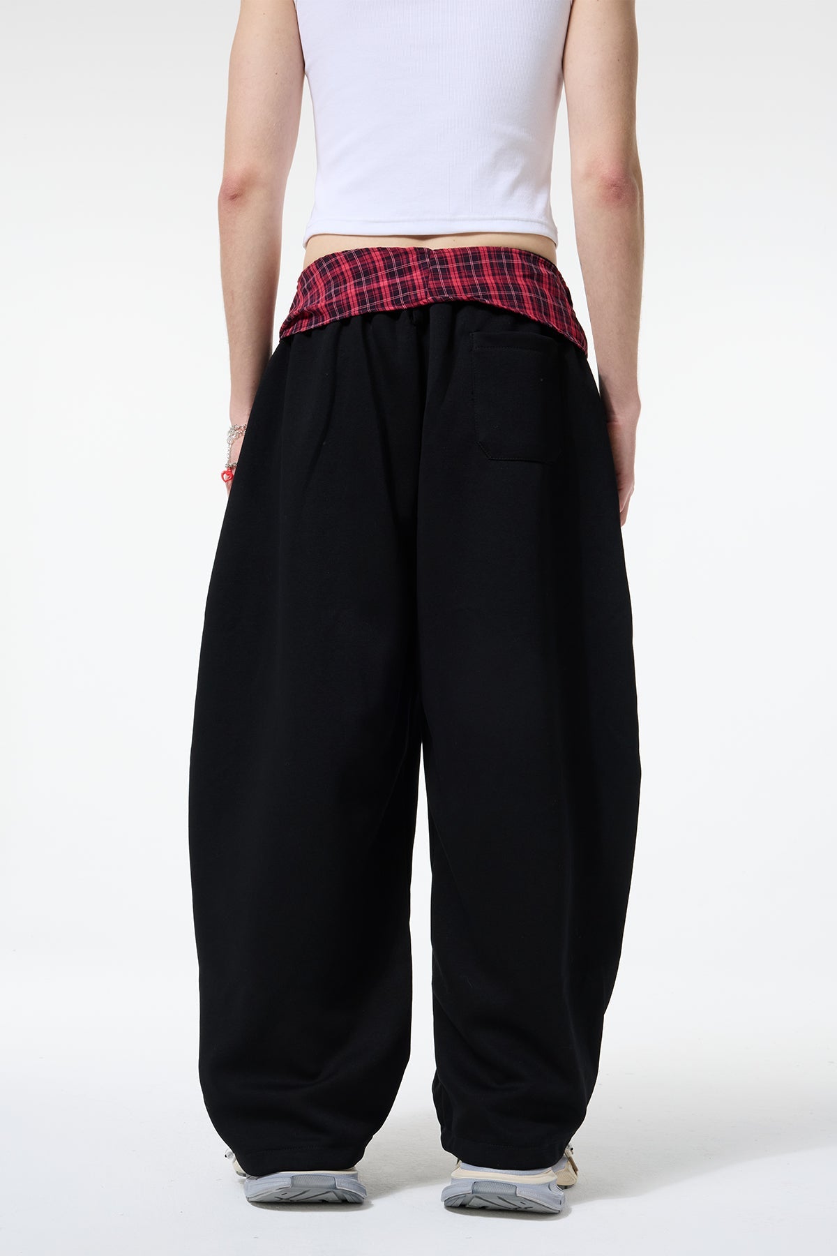 Neutral Motion Barrel Pants