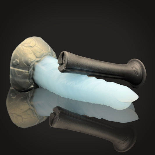 BAD DRAGON - OVIPOSITOR + FREE EGG MAKER