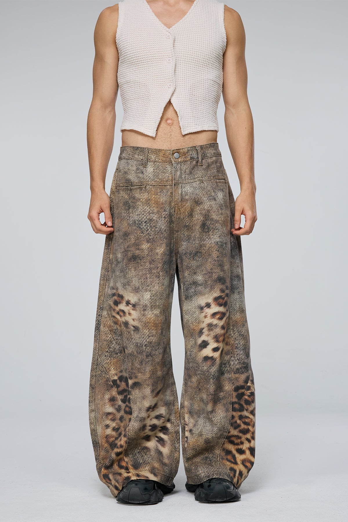 Predator Trace Leopard Barrel Jeans