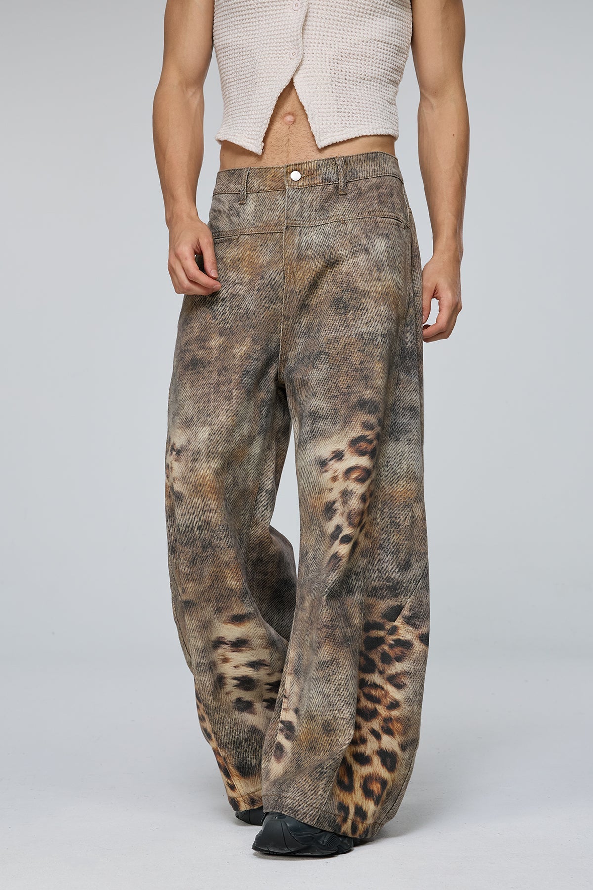 Predator Trace Leopard Barrel Jeans